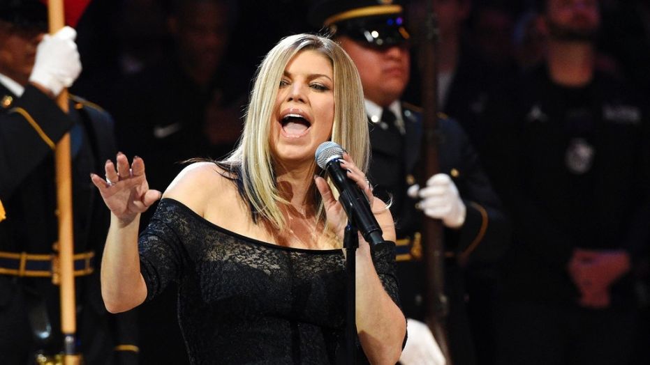 Fergie Apologizes for Cringe-Worthy NBA All-Star National Anthem Performance