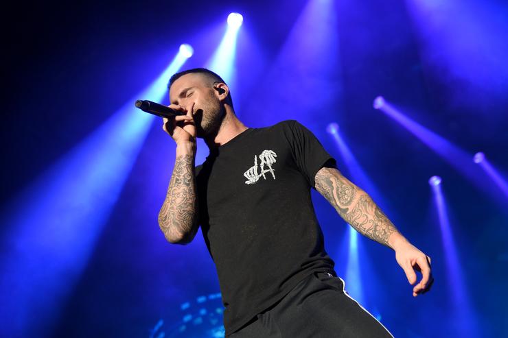 Thousands Petition for Maroon 5 to Cancel Super Bowl Halftime Performance