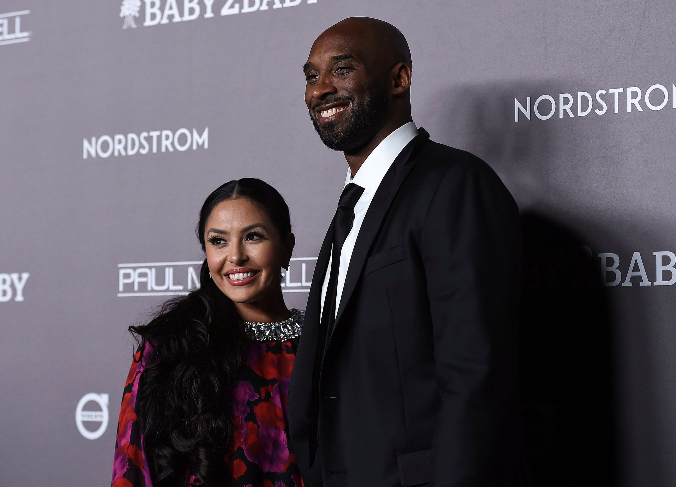 Vanessa Bryant Honors Kobe Bryant On His 43rd Birthday