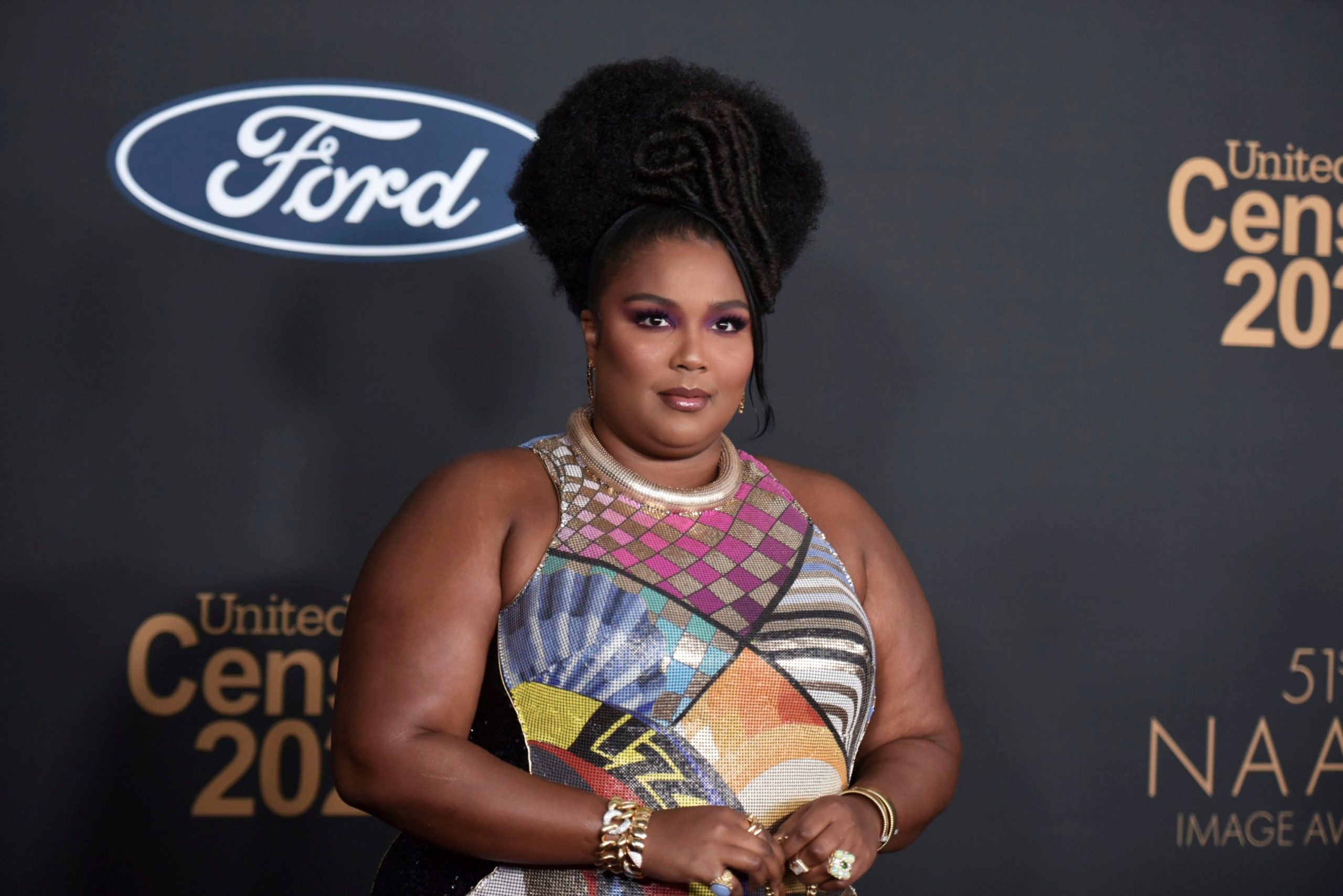 Lizzo Buys Lunch for Healthcare Workers at Multiple Hospitals