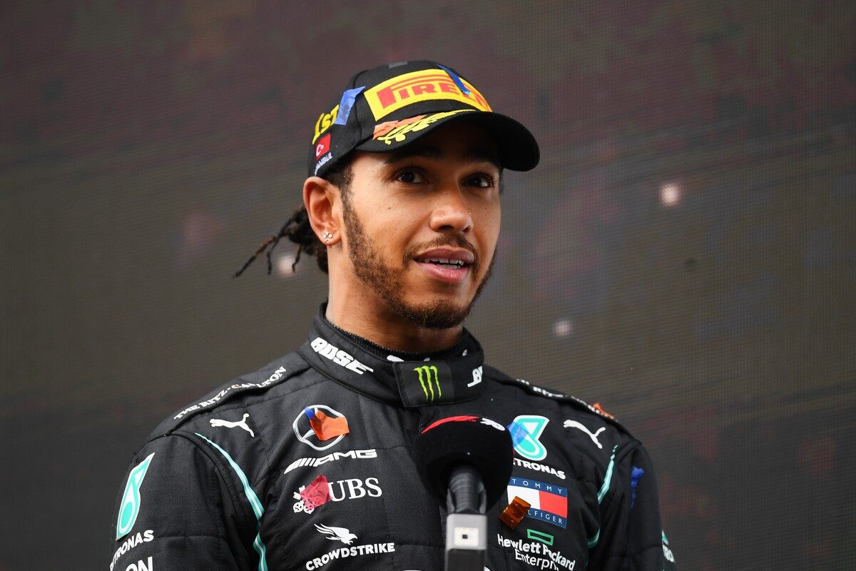 F1 Lewis Hamilton Tests Positive for COVID-19